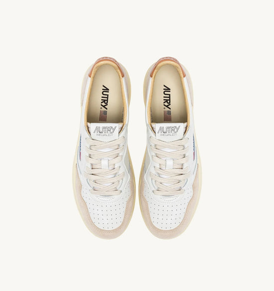 Autry MEDALIST LOW Leather et Suede Sand
