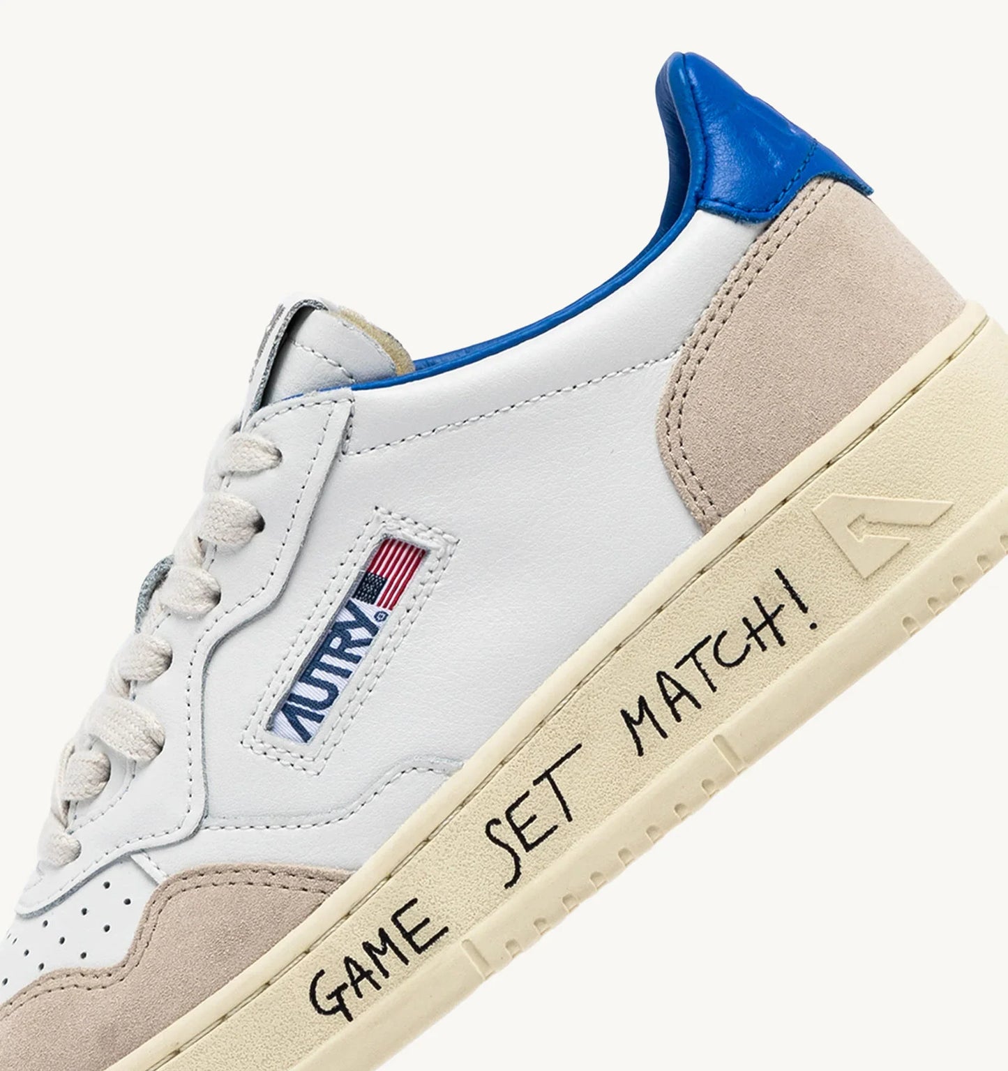 Autry Medalist Low White Blue