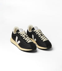VEJA BELEM NOLYN BLACK WHITE