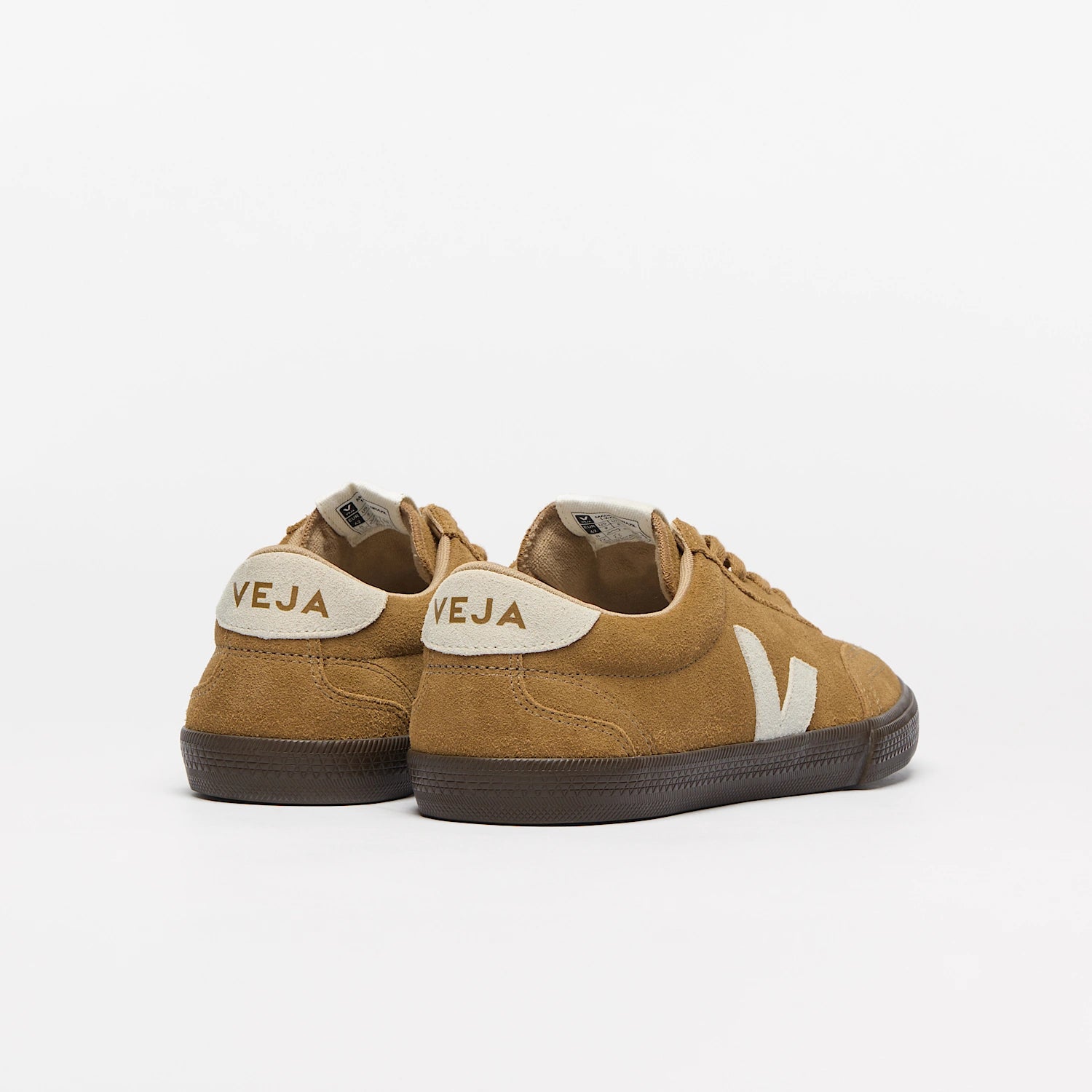 Baskets Veja Volley Tent Natural Eagle en suède marron
